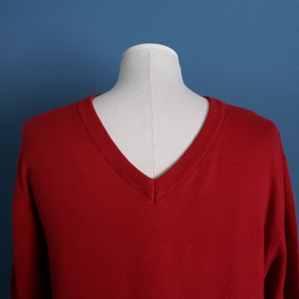 Old Navy Soft Wash V-Neck Sweater - Picture 2 of 6
